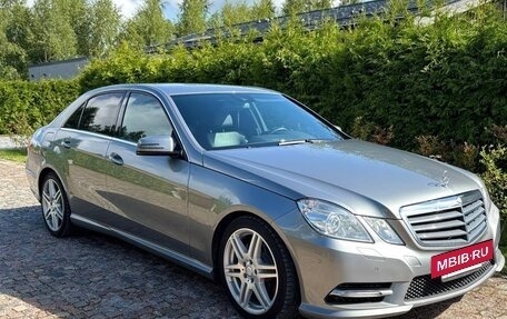 Mercedes-Benz E-Класс, 2012 год, 1 900 000 рублей, 12 фотография
