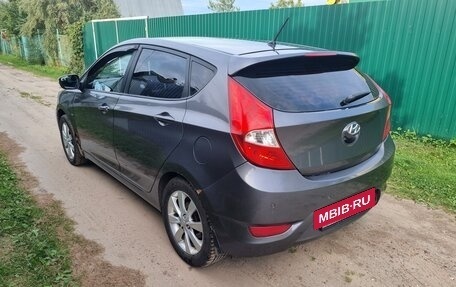 Hyundai Solaris II рестайлинг, 2012 год, 600 000 рублей, 4 фотография