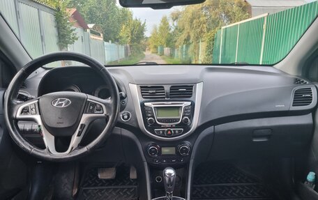 Hyundai Solaris II рестайлинг, 2012 год, 600 000 рублей, 12 фотография