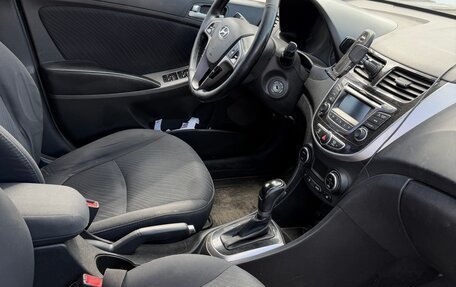 Hyundai Solaris II рестайлинг, 2015 год, 825 000 рублей, 12 фотография