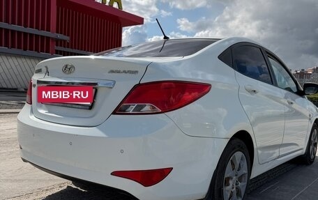Hyundai Solaris II рестайлинг, 2015 год, 825 000 рублей, 5 фотография