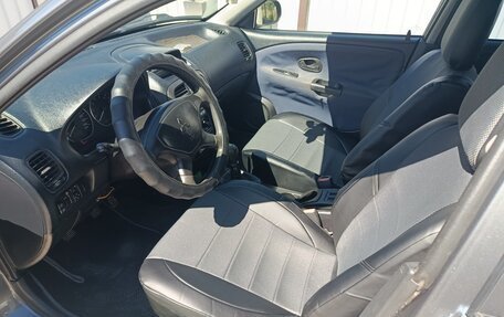 Mitsubishi Carisma I, 2002 год, 250 000 рублей, 4 фотография