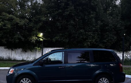 Dodge Caravan V, 2008 год, 800 000 рублей, 13 фотография