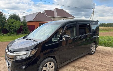 Honda Stepwgn IV, 2019 год, 2 800 000 рублей, 2 фотография