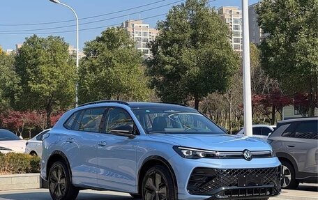 Volkswagen Tiguan, 2025 год, 4 330 000 рублей, 3 фотография