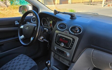 Ford Focus II рестайлинг, 2008 год, 550 000 рублей, 21 фотография