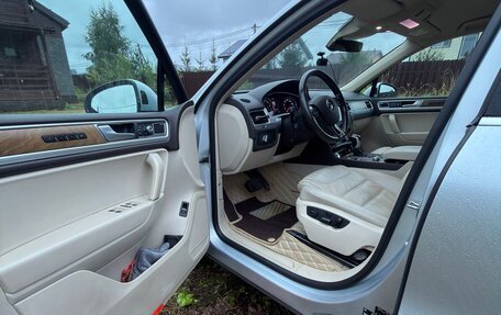 Volkswagen Touareg III, 2015 год, 2 400 000 рублей, 12 фотография