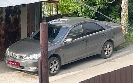 Toyota Camry V40, 2004 год, 800 000 рублей, 1 фотография