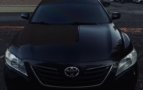 Toyota Camry, 2008 год, 970 000 рублей, 2 фотография