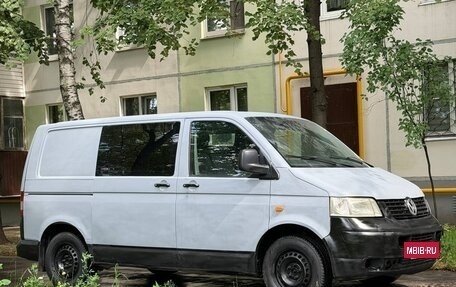 Volkswagen Transporter T5 рестайлинг, 2005 год, 549 000 рублей, 4 фотография