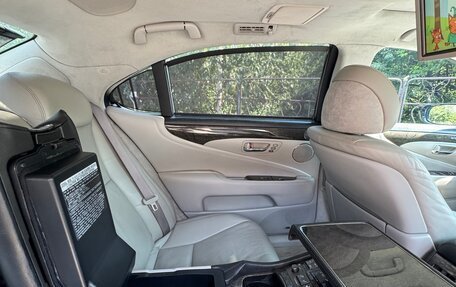 Lexus LS IV, 2006 год, 1 500 000 рублей, 9 фотография