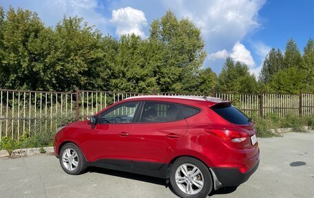 Hyundai ix35 I рестайлинг, 2010 год, 995 000 рублей, 9 фотография