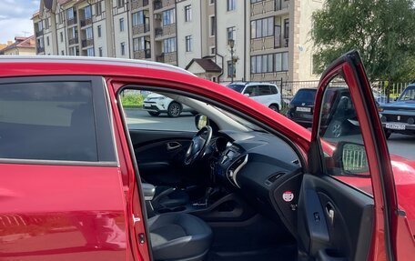 Hyundai ix35 I рестайлинг, 2010 год, 995 000 рублей, 18 фотография