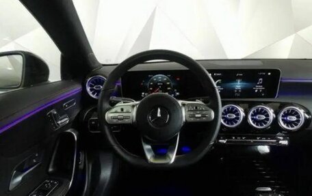 Mercedes-Benz CLA, 2019 год, 3 150 000 рублей, 12 фотография