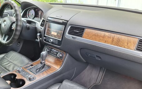 Volkswagen Touareg III, 2010 год, 1 850 000 рублей, 5 фотография