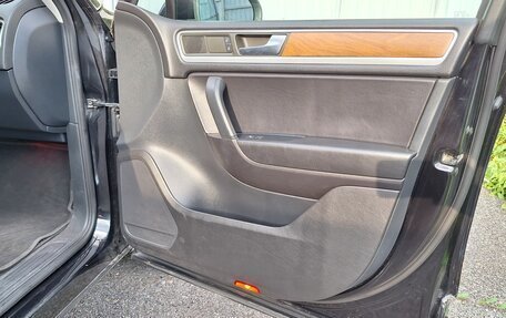 Volkswagen Touareg III, 2010 год, 1 850 000 рублей, 9 фотография