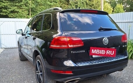 Volkswagen Touareg III, 2010 год, 1 850 000 рублей, 4 фотография