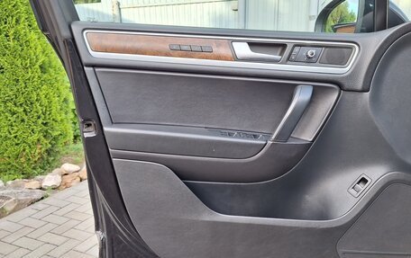 Volkswagen Touareg III, 2010 год, 1 850 000 рублей, 16 фотография
