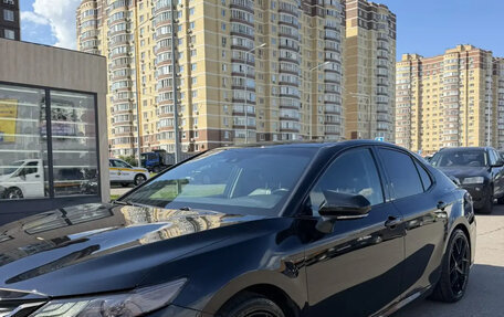 Toyota Camry, 2019 год, 2 990 000 рублей, 6 фотография