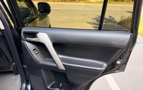 Toyota Land Cruiser Prado 150 рестайлинг 2, 2021 год, 6 299 000 рублей, 15 фотография