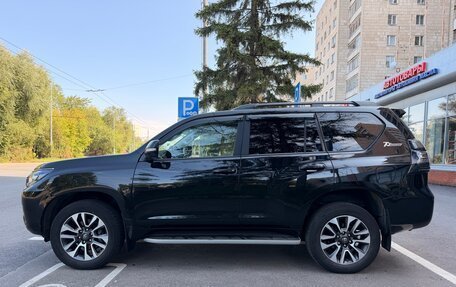 Toyota Land Cruiser Prado 150 рестайлинг 2, 2021 год, 6 299 000 рублей, 6 фотография