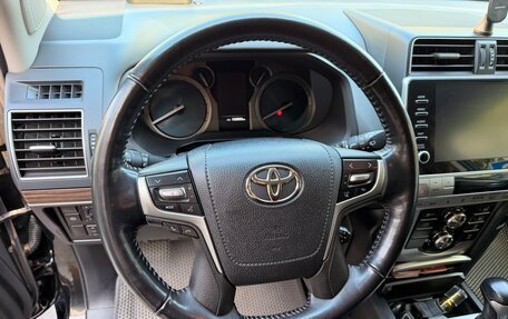 Toyota Land Cruiser Prado 150 рестайлинг 2, 2021 год, 6 299 000 рублей, 10 фотография