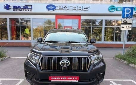 Toyota Land Cruiser Prado 150 рестайлинг 2, 2021 год, 6 299 000 рублей, 2 фотография
