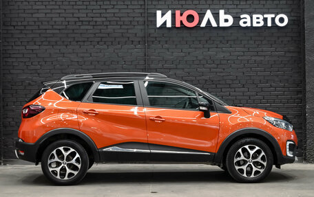 Renault Kaptur I рестайлинг, 2017 год, 1 410 000 рублей, 9 фотография