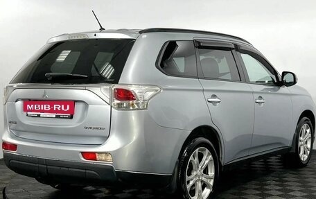 Mitsubishi Outlander III рестайлинг 3, 2012 год, 1 380 000 рублей, 6 фотография