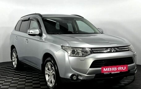Mitsubishi Outlander III рестайлинг 3, 2012 год, 1 380 000 рублей, 4 фотография
