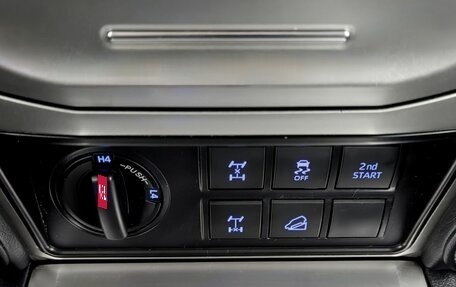 Toyota Land Cruiser Prado 150 рестайлинг 2, 2021 год, 5 980 000 рублей, 23 фотография