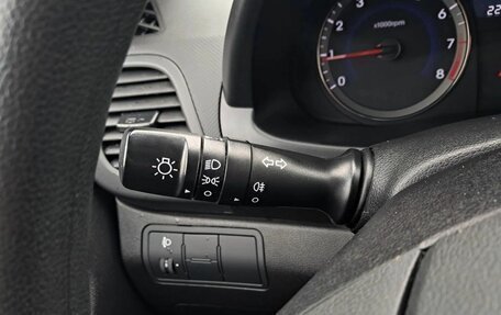 Hyundai Solaris II рестайлинг, 2016 год, 650 000 рублей, 11 фотография