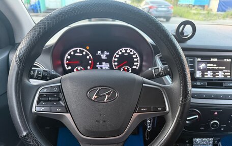 Hyundai Solaris II рестайлинг, 2021 год, 1 680 000 рублей, 5 фотография