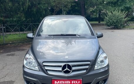 Mercedes-Benz B-Класс, 2010 год, 700 000 рублей, 1 фотография