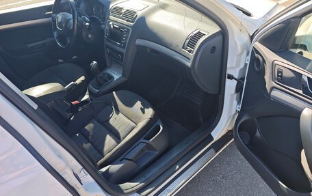 Skoda Octavia, 2011 год, 600 000 рублей, 11 фотография