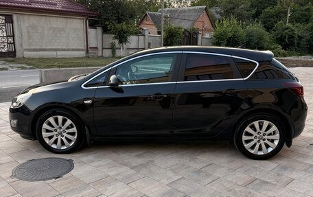 Opel Astra J, 2010 год, 615 000 рублей, 13 фотография