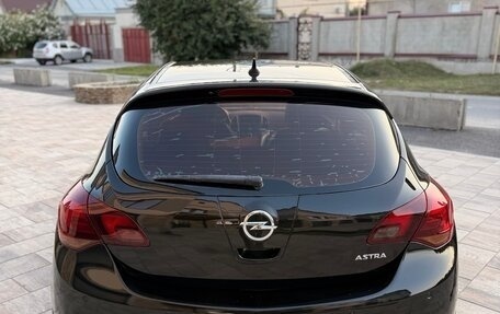 Opel Astra J, 2010 год, 615 000 рублей, 10 фотография