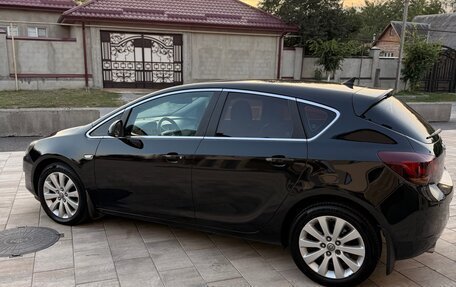 Opel Astra J, 2010 год, 615 000 рублей, 15 фотография
