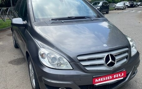 Mercedes-Benz B-Класс, 2010 год, 700 000 рублей, 3 фотография