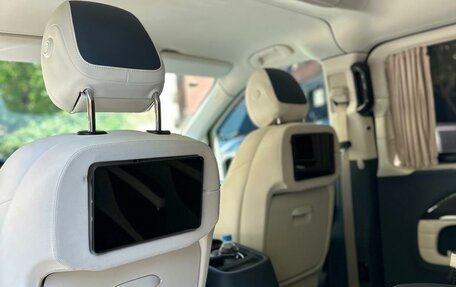 Mercedes-Benz V-Класс, 2023 год, 8 500 000 рублей, 12 фотография