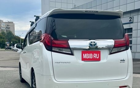 Toyota Alphard III, 2017 год, 3 940 000 рублей, 4 фотография