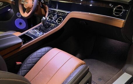 Bentley Continental GT III, 2021 год, 22 000 000 рублей, 7 фотография