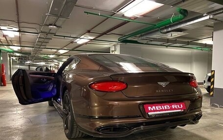 Bentley Continental GT III, 2021 год, 22 000 000 рублей, 3 фотография