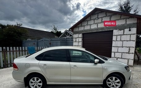 Volkswagen Polo VI (EU Market), 2011 год, 800 000 рублей, 4 фотография