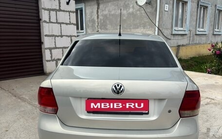 Volkswagen Polo VI (EU Market), 2011 год, 800 000 рублей, 3 фотография