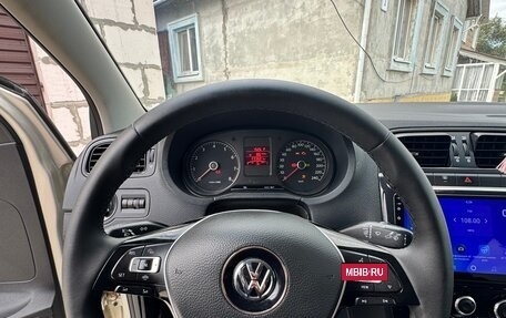 Volkswagen Polo VI (EU Market), 2011 год, 800 000 рублей, 12 фотография