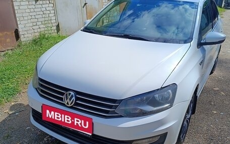 Volkswagen Polo VI (EU Market), 2016 год, 950 000 рублей, 1 фотография