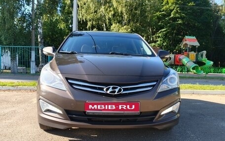 Hyundai Solaris II рестайлинг, 2016 год, 900 000 рублей, 1 фотография