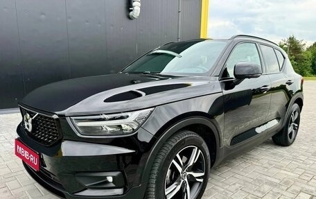 Volvo XC40 I, 2021 год, 2 600 000 рублей, 1 фотография