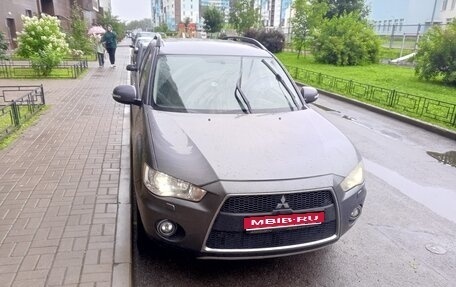 Mitsubishi Outlander III рестайлинг 3, 2011 год, 1 280 000 рублей, 1 фотография